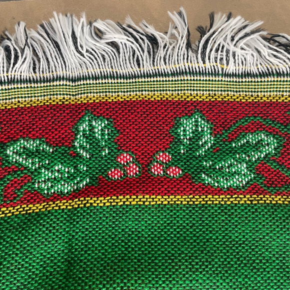 Northwest Company Christmas Tree Tapestry Throw Blanket Teddy Bears Bows Hearts - Picture 7 of 9